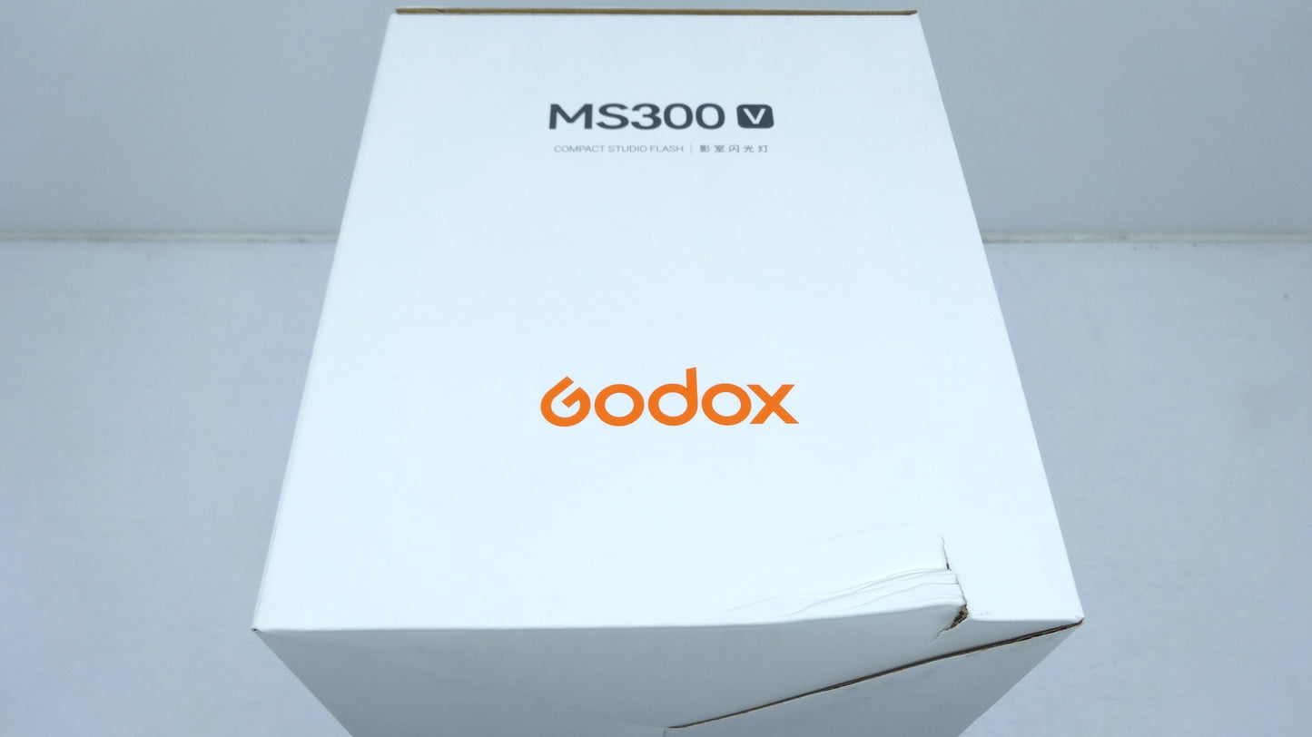 【アウトレット品】Godox MS300-V MS300V スタジオフラッシュ 300Ws GN58 110V 2.4G Bowensマウント 5600±200K 150Wモデリングランプ 日本語説明書 変換タップ クロス付